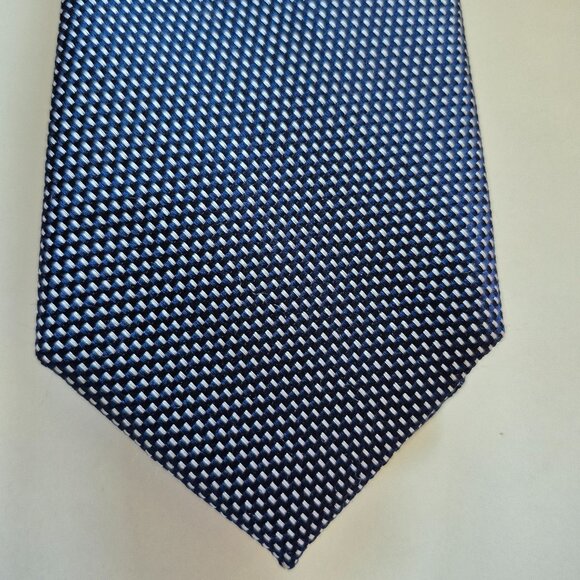Michael Kors Navy 100% Silk Tie - Picture 2 of 7